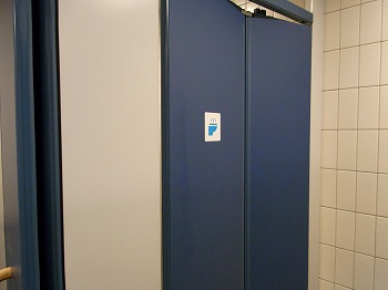 セントレア トイレのドア